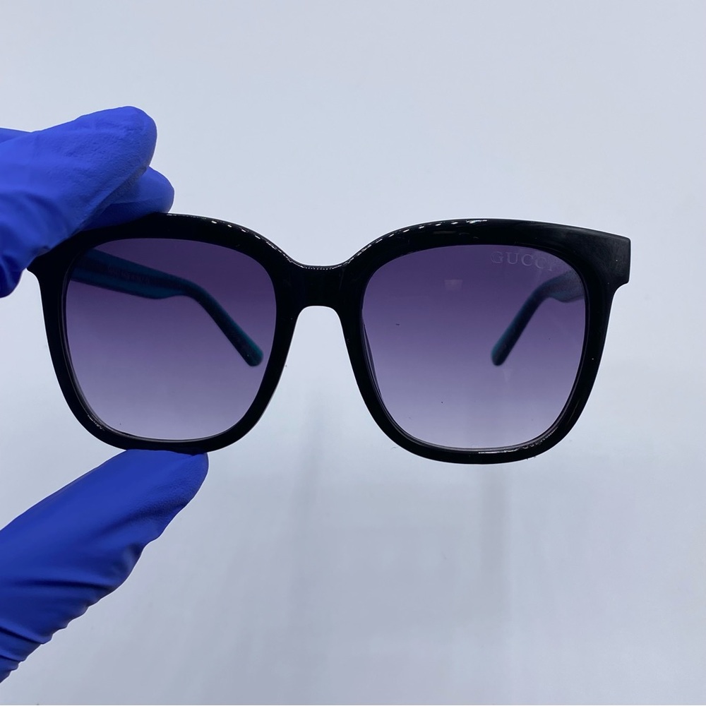 Gucci Green and Black Modern Sunglasses - Picture 2 of 5